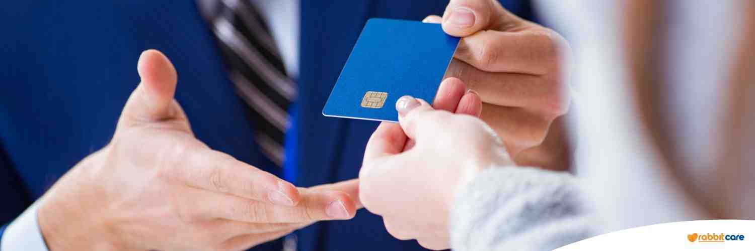 sang ngang thẻ tín dụng là gì